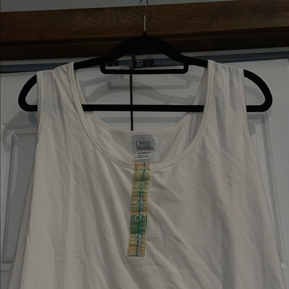 ONLY Cream Sleeveless Tank Top Soft Fabric - Picture 4 of 6